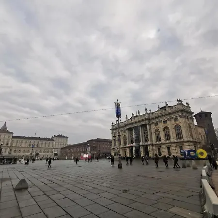 Apartamento Vacancy 5 Your House Downtown Turim